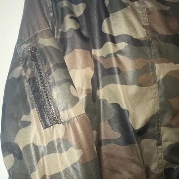 Army Jacket - Picture 10 of 12